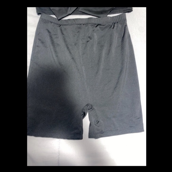 Crop top w/ short set - Picture 6 of 7